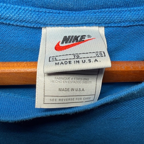 Nike Vintage Men's Blue Shirt with 90s Logo T-Shirt Size XL - Picture 4 of 9